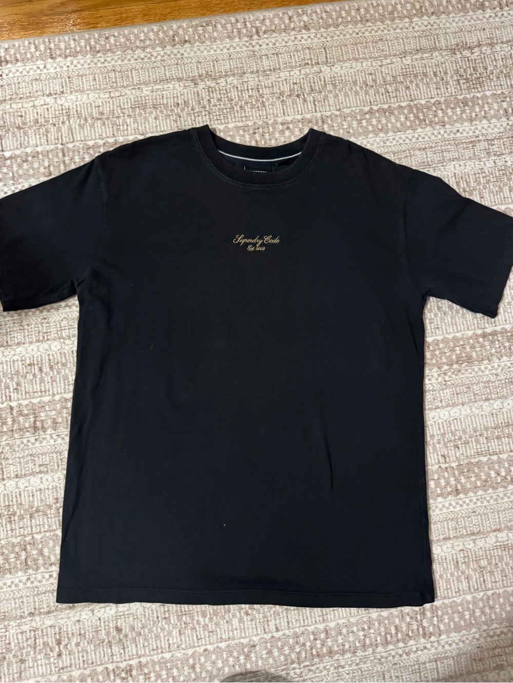 Men’s Superdry Black Short Sleeve Crewneck T‑Shirt with Small Gold Chest Script